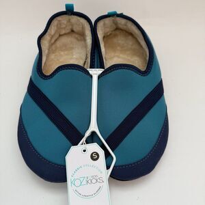 KoziKicks Active Lifestyle Slippers Teal Women's Small (Fits Sizes 5.5-6.5)